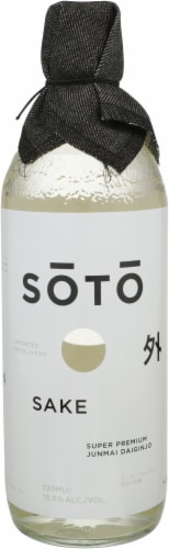 Soto Junmai Daiginjo Japanese Sake Perspective: front