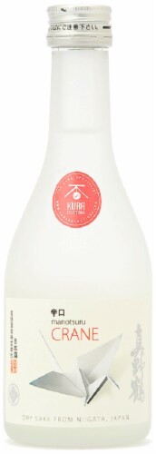 Manotsuru Crane Dry Sake Perspective: front