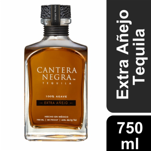 Cantera Negra Tequila Extra Anejo Perspective: front