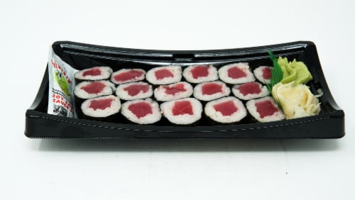 Yummi Sushi Hoso Maki Tuna Perspective: front