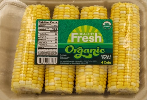 Healthy Fresh Organic Sweet Corn Cobs-4 Count Perspective: front