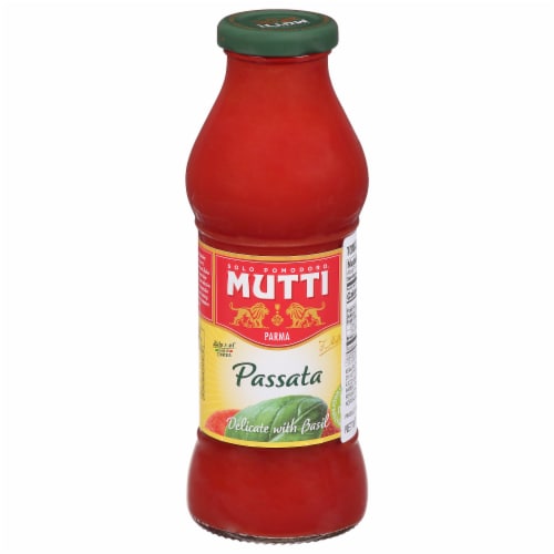 Mutti Passata Mutti Sauce Perspective: front
