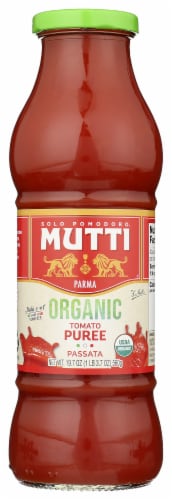 Mutti Organic Tomato Puree Perspective: front