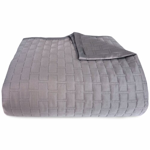 BedVoyage Luxury 100% viscose from Bamboo Quilted Coverlet, King - Platinum Perspective: front