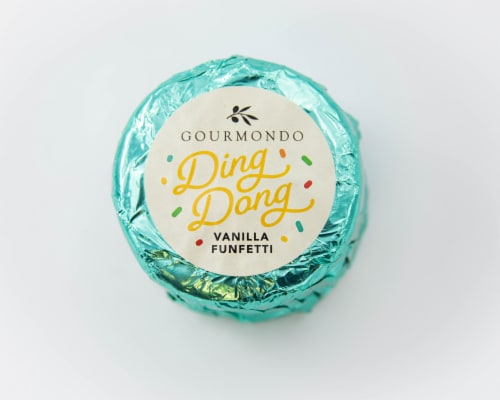 Gourmondo Vanilla Funfetti Ding Dongs Perspective: front