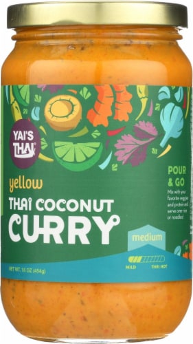 Yai's Thai Medium Yellow Coconut Curry Perspective: front
