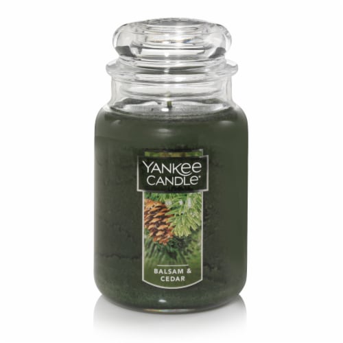 Yankee Candle® Jar Candle Balsam/Cedar Perspective: front