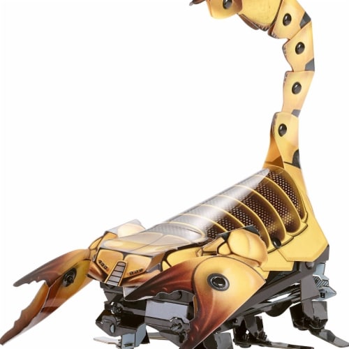 Mattel FRC95 Kamigami Scarrax Robot Perspective: front