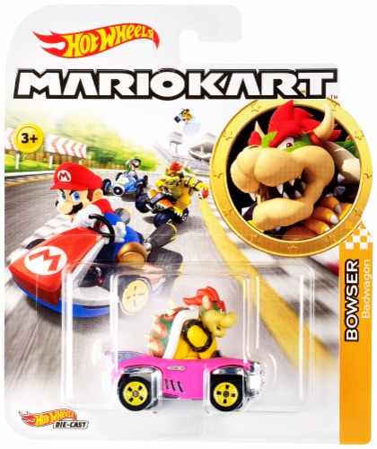  Hot Wheels Mario Kart Circuit Track Set with 1:64 Scale  Die-Cast Kart Replica Ages 5 and Above : Toys & Games