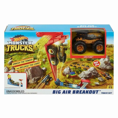 Mattel Hot Wheels® Monster Trucks Big Air Breakout Playset Perspective: front