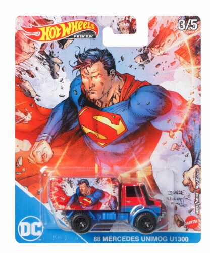 Hot Wheels® Superman '88 Mercedes Truck Perspective: front