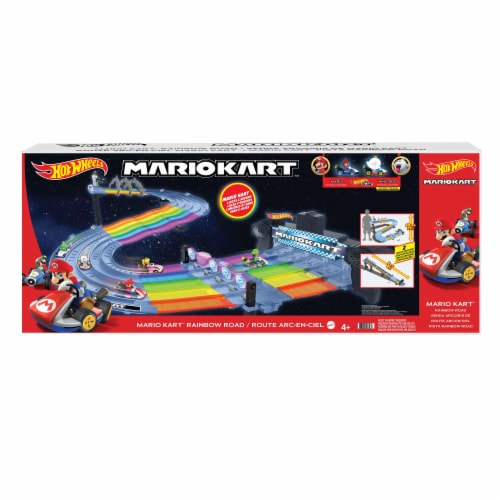  Hot Wheels MarioKart Mario Circuit Track Set and 4 Mario  Die-cast