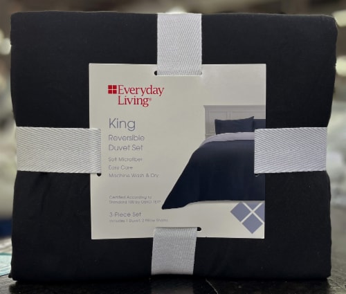 Everyday Living® Reversible Duvet Set - Black/Gray Perspective: front
