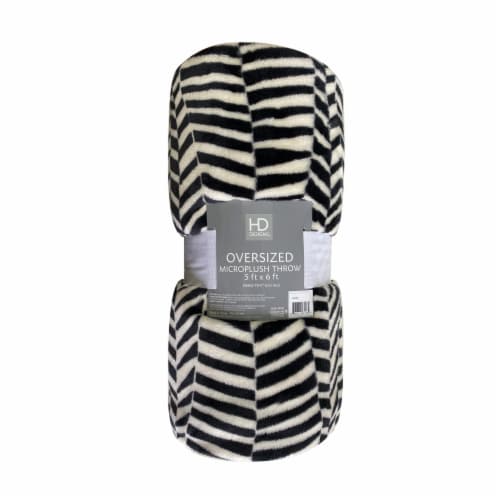 HD Designs Oversized Throw Blanket - Hedge Perspective: front