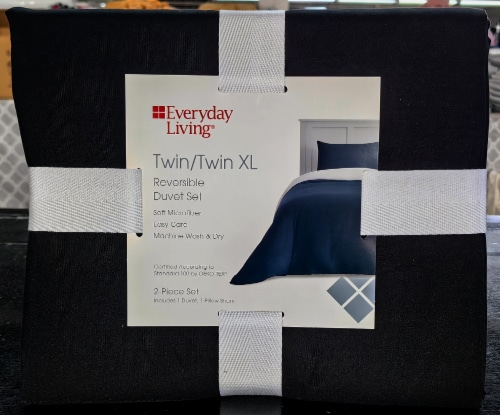 Everyday Living® Reversible Duvet Set - Black/Gray Perspective: front