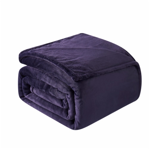 Modavari Home Fashions King Rolled Blanket - Dark Blue Perspective: front