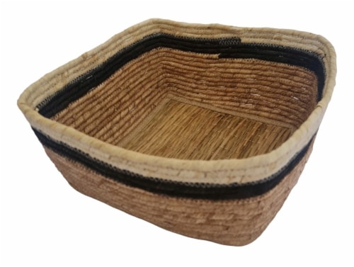 HD Designs Seagrass and Water Hyacinth Basket - L Perspective: front