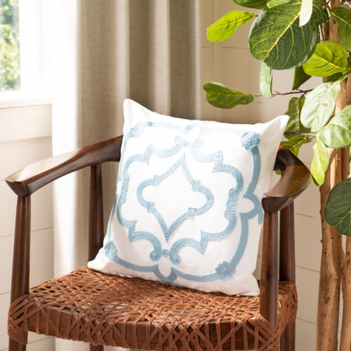 Safavieh Daciana Pillow - White Perspective: front