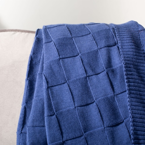Safavieh Racer Throw - Marine Blue Perspective: front