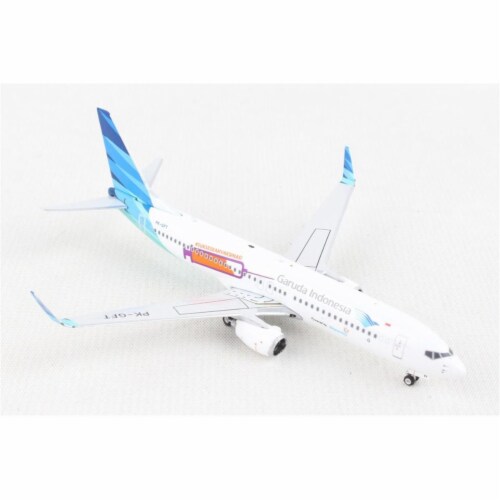 Phoenix Diecast PH2158 1-400 Scale No.Pk-Gft Reg Garuda 737-800 Vaccine Model Airplane Perspective: front