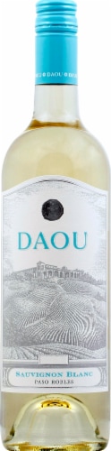 Daou Vineyards Sauvignon Blanc Perspective: front