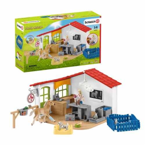Schleich Farm World Vet Practice with Pets Playset Perspective: front