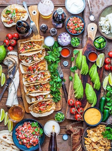 CRA-Z-ART Dennis the Prescott Taco Night Puzzle Perspective: front