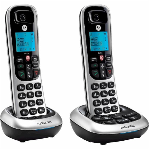Motorola CD4012 Cordless Telephone - 2 Handsets Perspective: front
