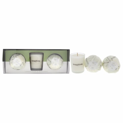 AromaWorks Lemongrass and Bergamot Candle and Bath Bomb Set Perspective: front