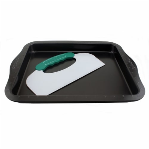 BergHOFF Perfect Slice Cookie Sheet with Slicer Perspective: front