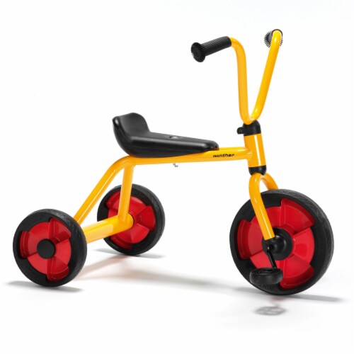 Winther Tricycle Wheeled Vehicle Perspective: front