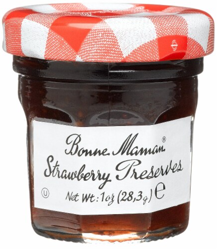 Bonne Maman Strawberry Mini Preserve Perspective: front