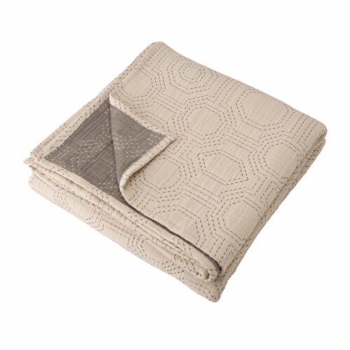 Glitzhome Diamond Pattern Quilt Perspective: front