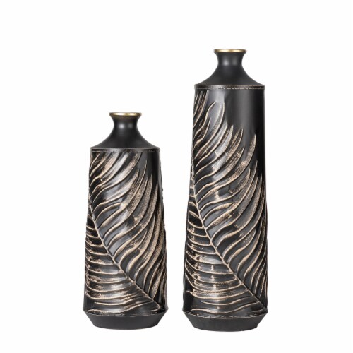 Glitzhome Boho Elegant Decorative Metal Table & Floor Vases Perspective: front