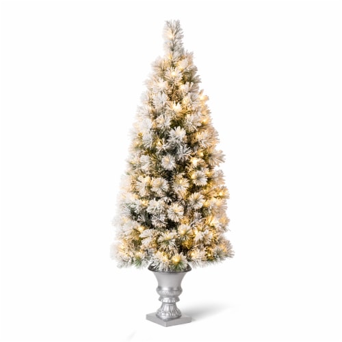 Glitzhome 150-Light Warm Light Pre-Lit Artificial Pine Christmas Tree Perspective: front