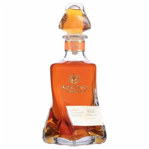 Adictivo® Anejo Tequila Perspective: front