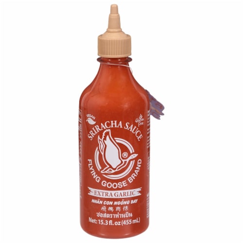 Flying Goose Extra Garlic Sriracha Sauce Perspective: front