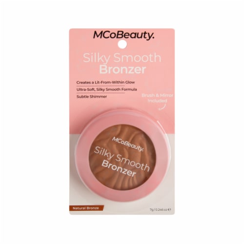 MCoBeauty Silky Smooth Bronzer Lightweight Shimmer Finish Perspective: front