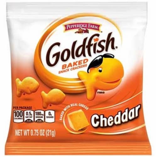 Pepperidge Farm Cheddar Goldfish - 0.75 oz. bag, 300 per case Perspective: front
