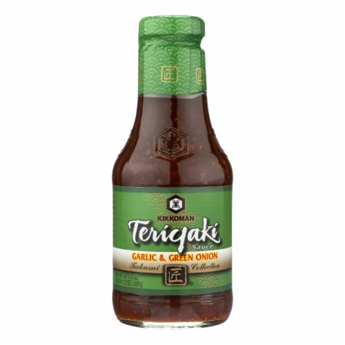 Kikkoman Teriyaki Sauce - Garlic and Green Onion - Case of 6 - 20.5 oz. Perspective: front
