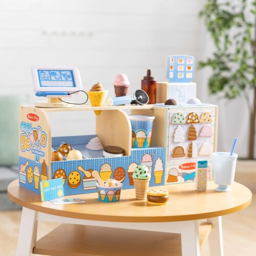 Melissa & Doug Cool Scoops Ice Creamery Perspective: left