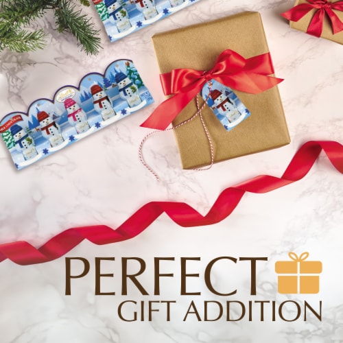 Lindt Mini Snowman Milk Chocolate Christmas Candy Pack Perspective: left