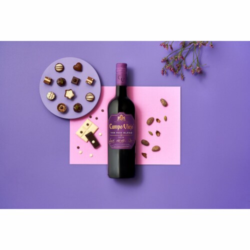 Campo Viejo the Red Blend Spanish Wine Perspective: left