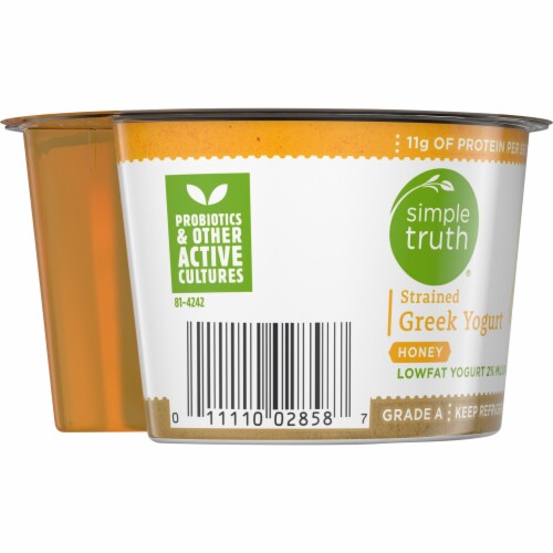 Simple Truth™ 2% Low Fat Strained Honey Greek Yogurt Perspective: left