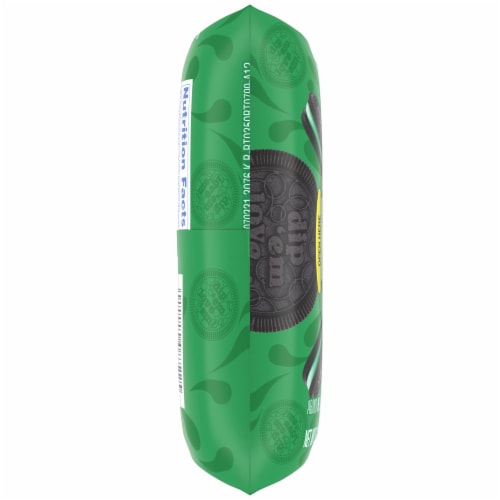 Kroger® Kaleidos Mint Double Filled Chocolate Sandwich Cookies Perspective: left