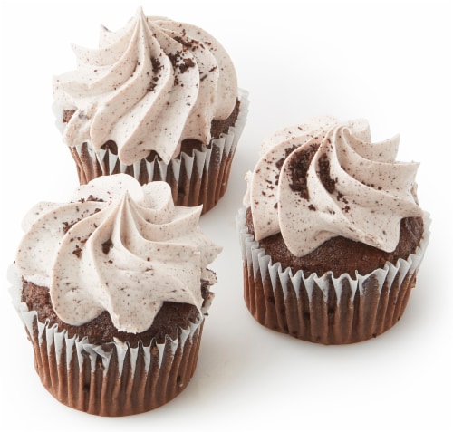 Bakery Fresh Goodness Cookies and Creme Chocolate Cupcakes Perspective: left