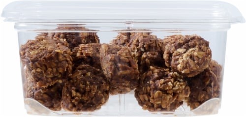 Bakery Fresh Mini Peanut Butter Fudge Cookies Perspective: left