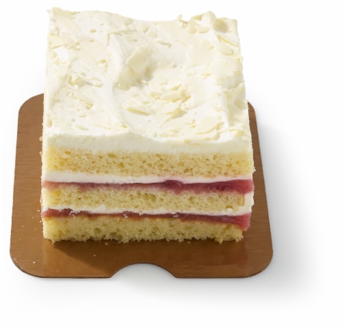 Private Selection® Strawberry Short Cake Square 13.33 oz Perspective: left