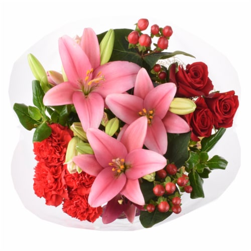 Bloom Haus Fresh Cut Designer Bunch Bouquet Perspective: left