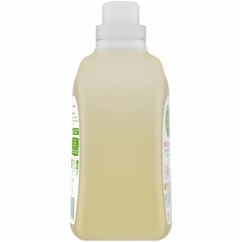 Simple Truth® Wildflower Plant-Based Liquid Laundry Detergent Perspective: left